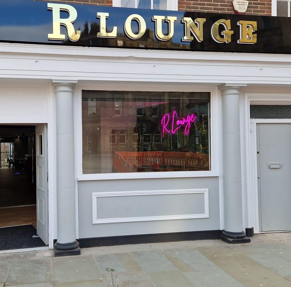 R Lounge